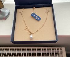 Pretty Neck Piece Brand New