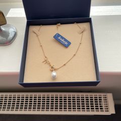 Pretty Neck Piece Brand New