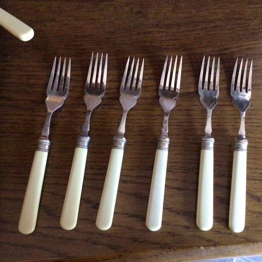 Vintage Epns Fish Knives and Forks Boxed