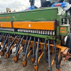 Amazone D7-30 mechanical seed drill