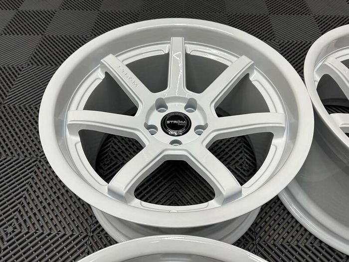 18" Inch Strom DS15 Drift Alloy Wheels 5x114.3 Nissan silvia skyline RX7 MX5 R32 R33 lexus IS200