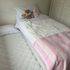 single bed x1 and foldable/ collapsible slide under bedx1