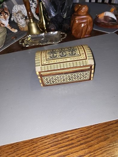 Trinket box