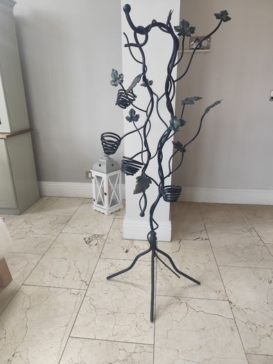 Wrought iron freestanding wine rack