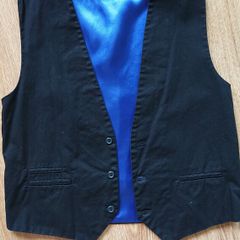 Black Vest. Age 12-13