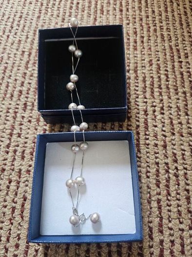 Brand New Beautiful Freshwater Pearl Necklace