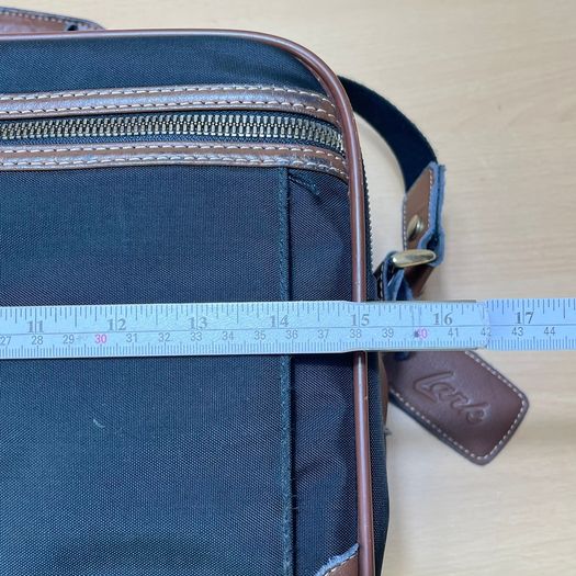 Lark by Samsonite Messenger Cross Body Bag - Vintage - Black