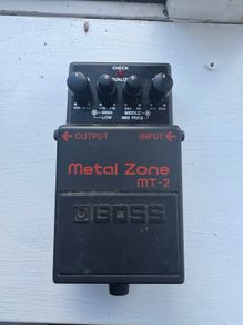 BOSS MT-2 Metal Zone Distortion Pedal