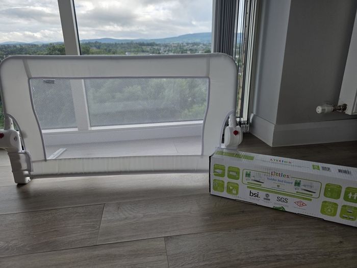 Toddler bed guard