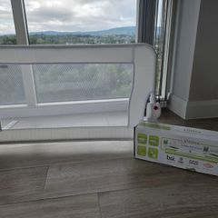 Toddler bed guard