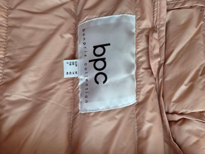 Light feather jacket size 12 dusty pink pastel colour