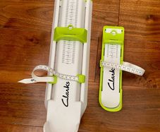 Brand New CLARKS CLA Toddler Gauge & Junior Gauge