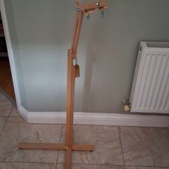 Embroidery tapestry stand