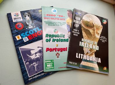 Job Lot Football Programmes / 90s Ireland