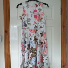 Carraig Donn Floral Dress - Size 12