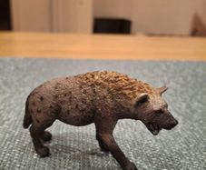 Schleich SPOTTED HYENA Wildlife Animal Figure 14735 Retired 2014