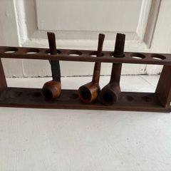 Antique Griffin and George ltd, pipe stand and 3 pipes