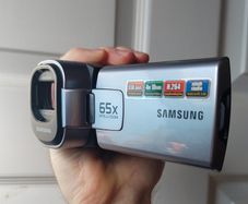 Samsung SMX-F40 Retro Y2K Camcorder Video Camera