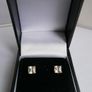 Vintage 14K Sold Yellow Gold Cushion Cut Cubic Zirconia Stud Earrings 0,88g Image 2