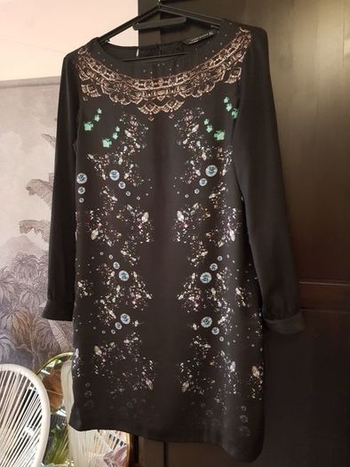 Zara Black Dress, beautiful print, lace detail at the back, size S