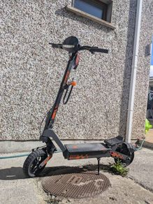 G2 Electric Scooter + Kryptonite Lock | Private Property Use | low km