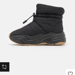 New even&odd tall runners snow boots size3