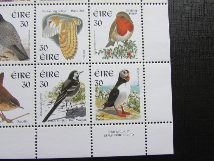 Ireland 1999.Sheet of 15 Definitive Irish Bird Stamps.15 Values,all 30p.Mint Never Hinged.
