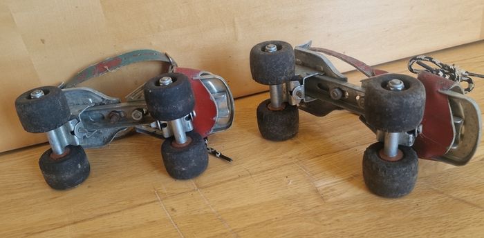 1980s flyer roller skates