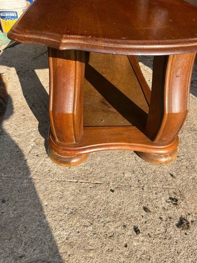 Solid maghoney 2 tier coffee table. Heavy piece