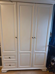 Three Door Wardrobe and Chest Drawers