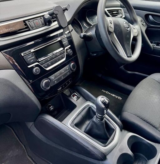 2017 Nissan Qashqai 1.2 Petrol XE  Low Mileage