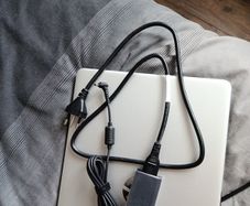 Laptop cable charger Samsung