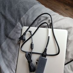 Laptop cable charger Samsung