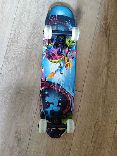 Skateboard