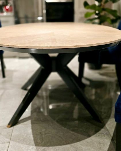 Dining set - oval table to 6 chairs
