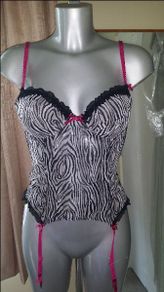 BNWT Next Basque corset with suspenders size UK32C EUR70C Postage included