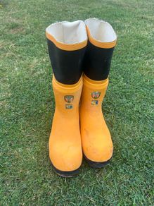 safety rubber boots