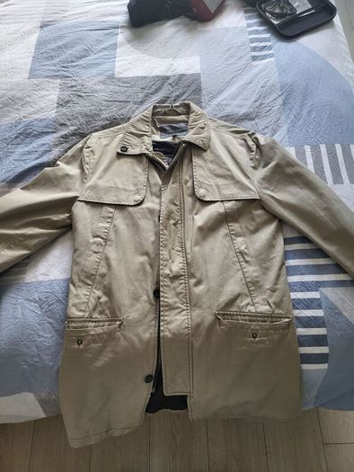 Mens Bertoni raincoat (size medium)