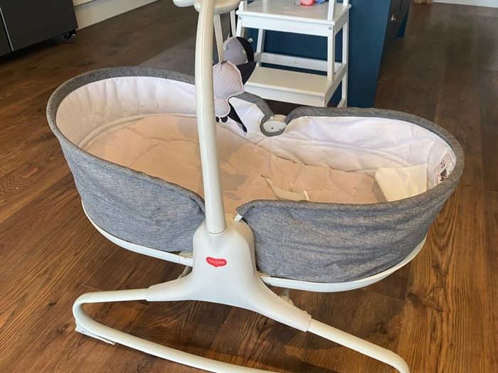 Tiny love 3 in 1 rocker/napper