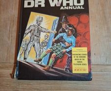 Doctor Who The DR Who annual 1969 Comic Rare and Collectible