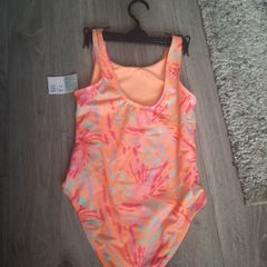 girls swimsuit