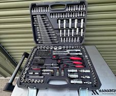 225pcs Sockets, spanners &  Bits set 1/2" - 1/4" - 3/8"