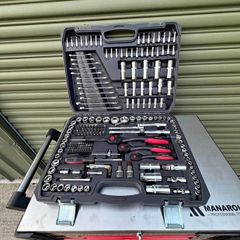 225pcs Sockets, spanners &  Bits set 1/2" - 1/4" - 3/8"