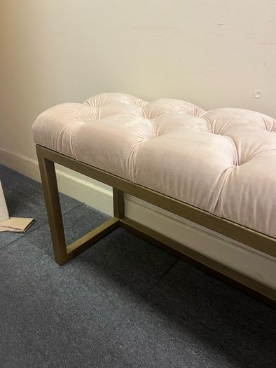 Metal frame velvet bench 100x30