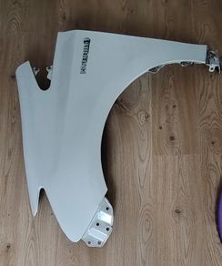 Toyota Prius Alpha Left wing (fender)