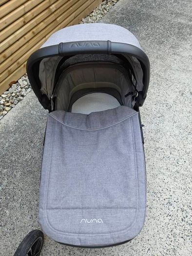 Nuna Demi Grow Travel System, Buggy and Bassinete