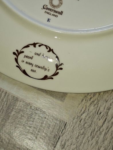 2 Beautiful Romeo and Juliet and the Twelfth Night Shakespeare Flower Plates Caverswall England, no chips or cracks, Postal Available or Collection