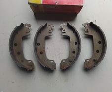 Renault 12 / 15 / 16 / 17 / 18 / Brake Shoes.