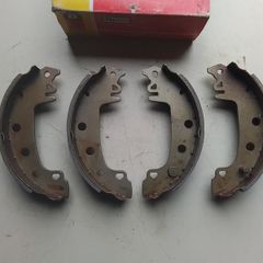 Renault 12 / 15 / 16 / 17 / 18 / Brake Shoes.