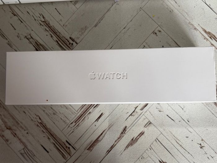 Apple Watch Series 4  44mm  Space Grey  Excellent Condition